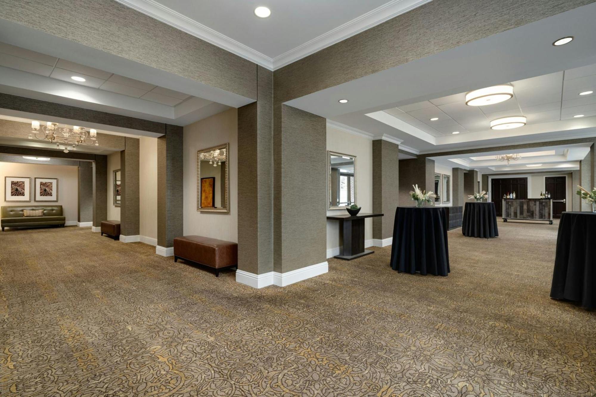 Courtyard By Marriott Charleston Historic District Hotel Exterior photo