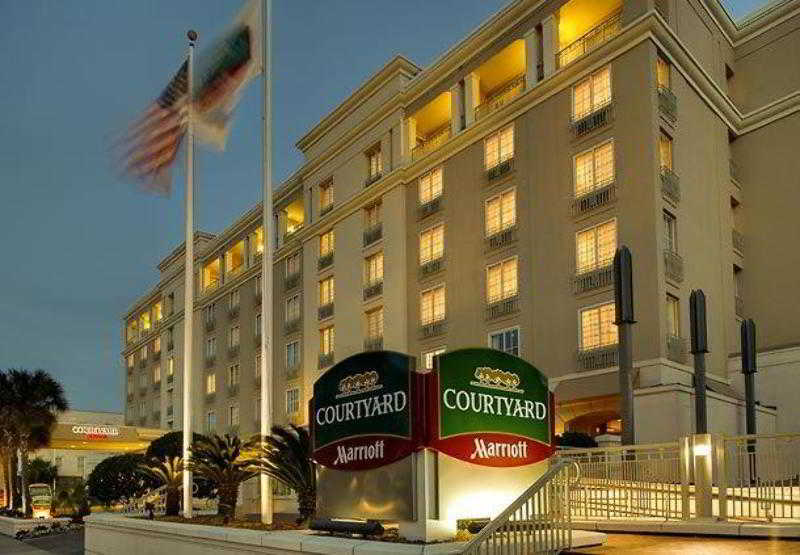 Courtyard By Marriott Charleston Historic District Hotel Exterior photo
