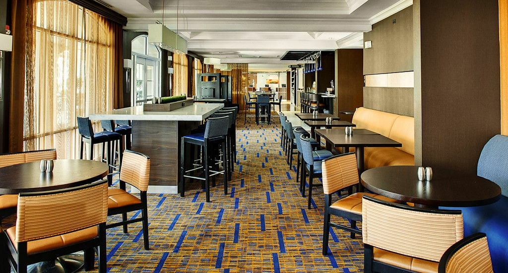 Courtyard By Marriott Charleston Historic District Hotel Exterior photo