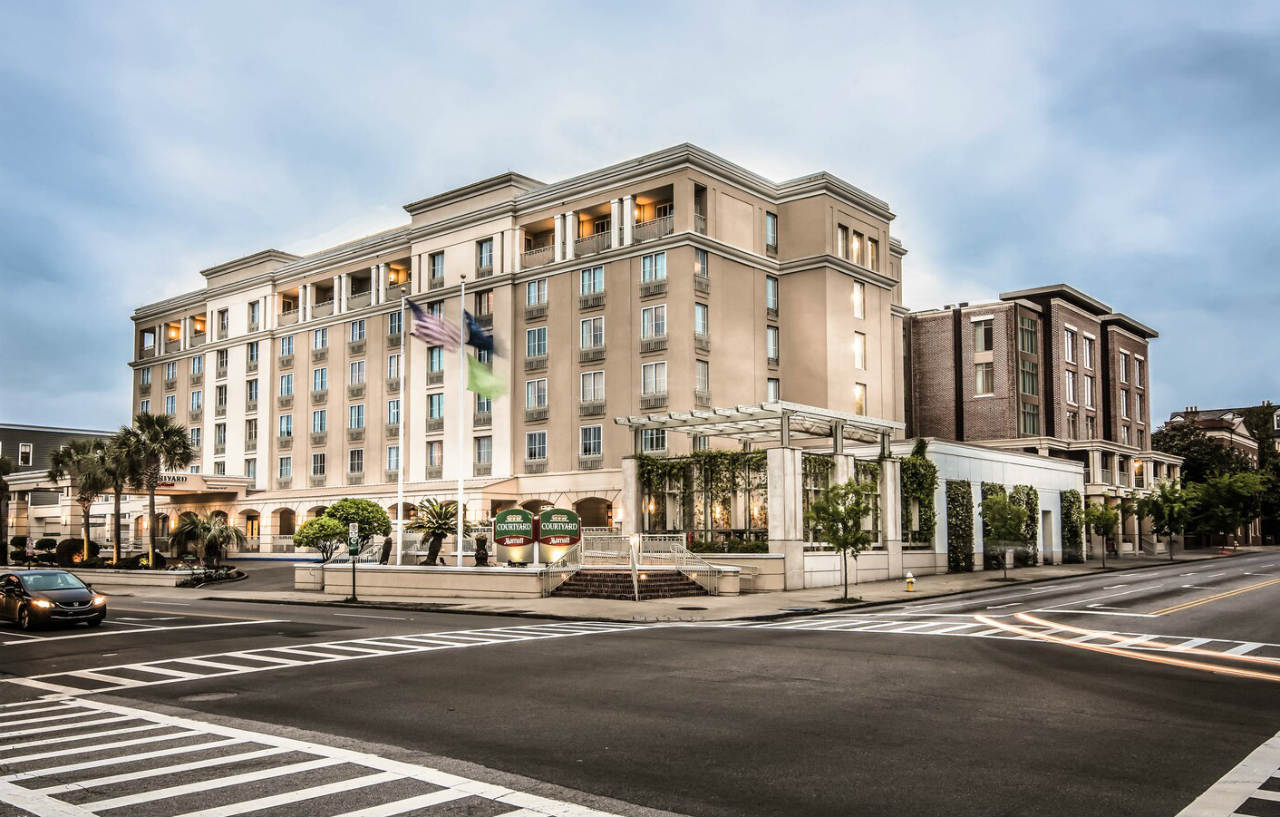 Courtyard By Marriott Charleston Historic District Hotel Exterior photo